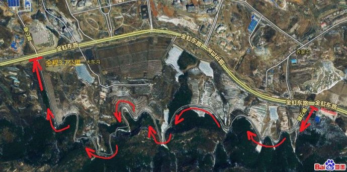 徒走在新发现的大连望山路上 徒走在新发现的大连望山路上