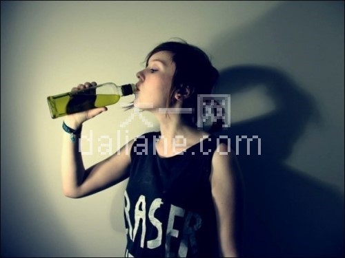 常喝酒要预防这6种啤酒病
